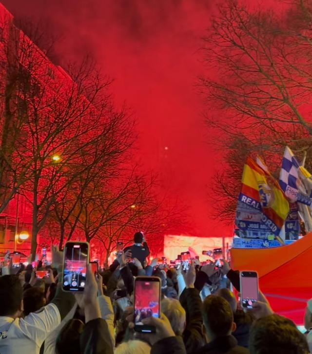 九游体育官网-“名宿哥”赢得伯纳乌掌声 皇马拼凑防线经受住考验