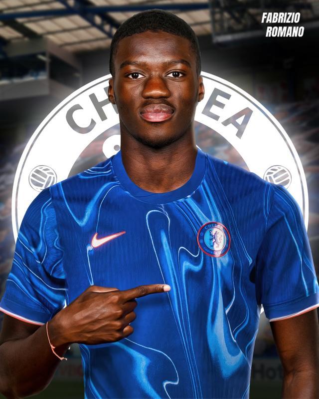 九游体育官网-【早报】时速37公里！曼城喜提亚洲超跑！