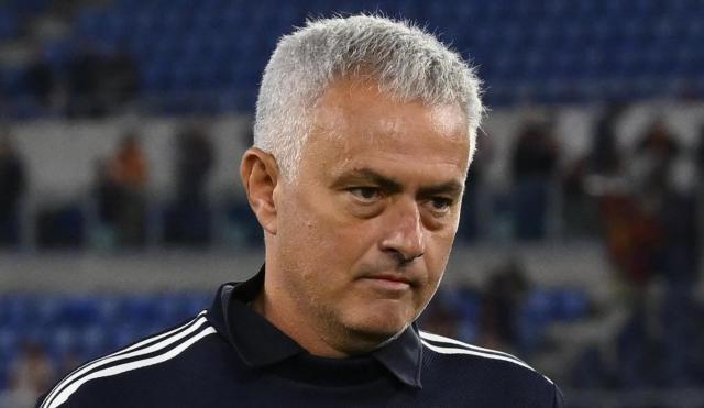 九游体育APP-穆里尼奥从欧足联辞职，被推下船之前自己先跳