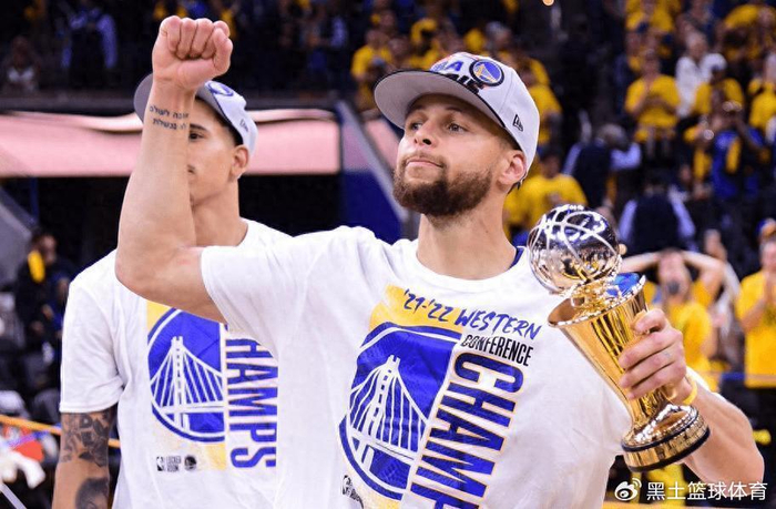 库里和安德玛解约,能拿到多少赔偿金?说出来你可能不信|斯蒂芬·库里|金州勇士队|nba|勇士|杜兰特_新浪体育_新浪新闻