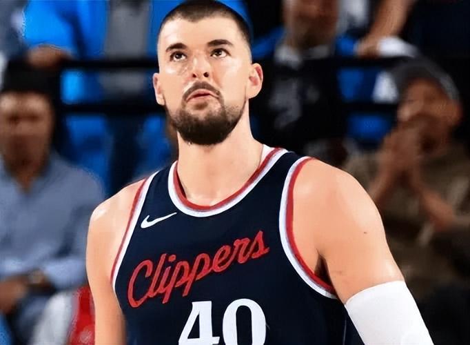 快船117-109黄蜂3喜1忧！弃用祖巴茨效果拉满，2配角打出价值！