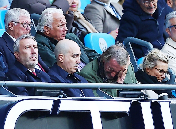 九游体育官网-TA：曼联频繁使用循环信贷额度总额4亿镑，长期债务仍为6.5亿美元