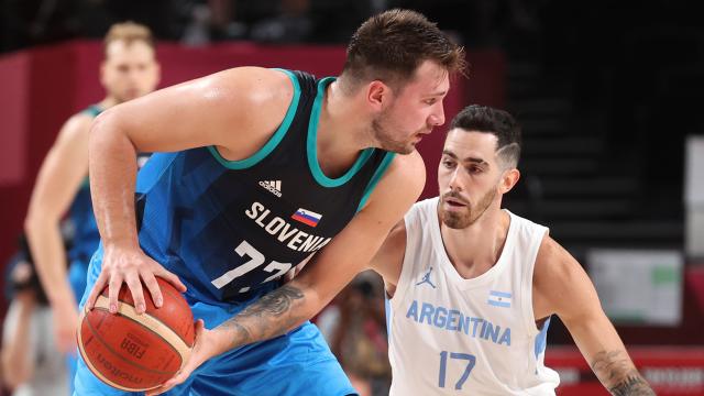 九游体育APP-奥运首秀东契奇再现神奇，他让美国众星相形见绌