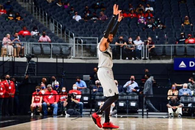 九游体育-【人物】被时代抛弃 被众人捧起！为何人人都爱甜瓜？