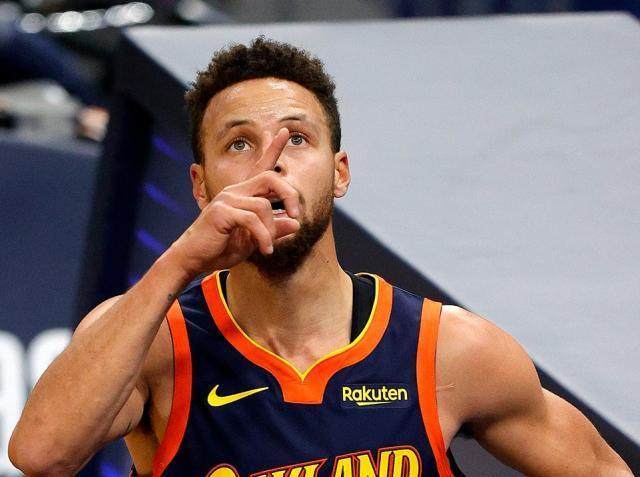 官方MVP榜：詹姆斯继续领跑 利拉德杀入前三