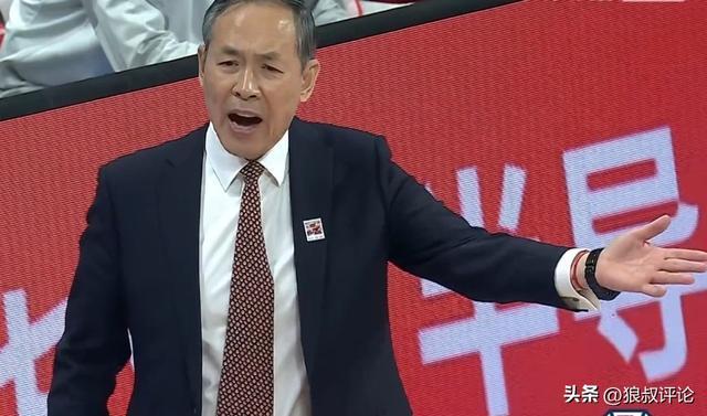 许利民:之前对斯佩尔曼的信任度非常大 但不要把负面情绪带给全队